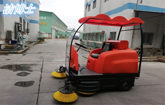潔博士駕駛掃地車 潔博士駕駛掃地車